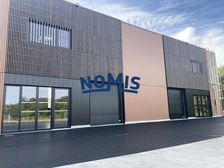 Local d'activités dans Le Bignon à vendre - Photo de l’immeuble – Image 2 sur 6