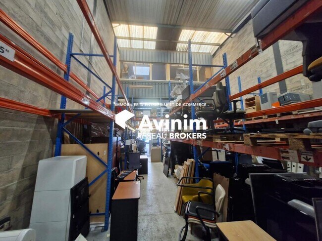 Plus de détails pour Industriel/Logistique à louer