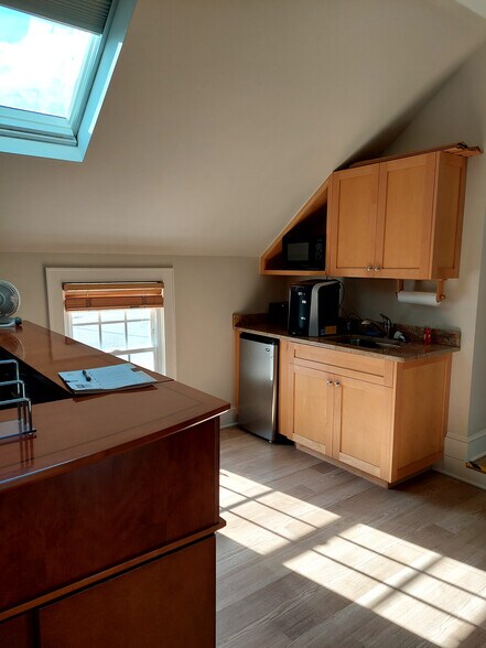 18 Kings Hwy N, Westport, CT à vendre - Photo intérieure – Image 2 sur 10