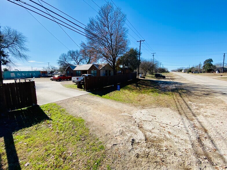 4747 Old Highway 81, New Braunfels, TX à louer - Photo de l’immeuble – Image 2 sur 6