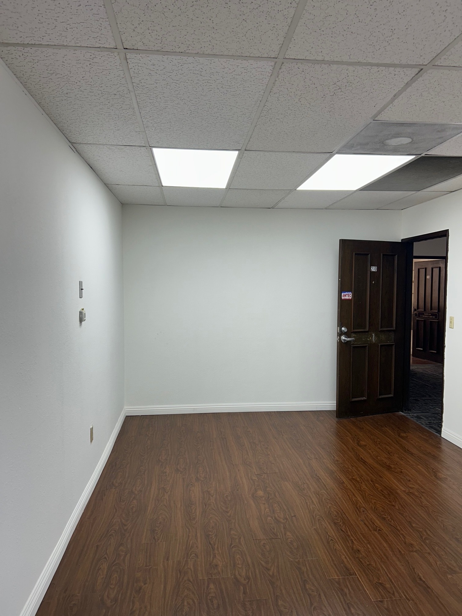 12140 Artesia Blvd, Artesia, CA à louer Photo intérieure– Image 1 sur 4