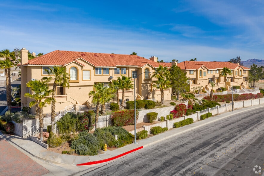 3400 Dry Gulch Dr, Laughlin, NV à vendre - Photo principale – Image 1 sur 21
