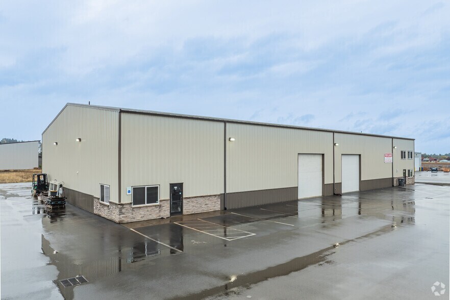 1160 NW Noble Dr, Estacada, OR à louer - Photo de l’immeuble – Image 3 sur 19