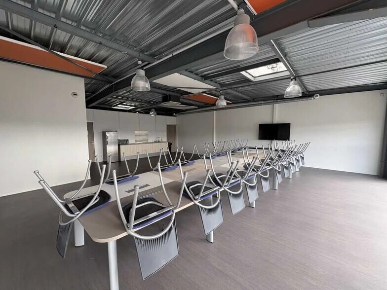 Bureau dans Orléans à louer - Photo de l’immeuble – Image 1 sur 5
