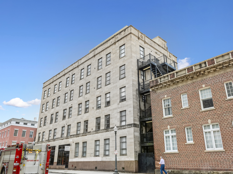 703 Carondelet St, New Orleans, LA à vendre - Photo de l’immeuble – Image 3 sur 18
