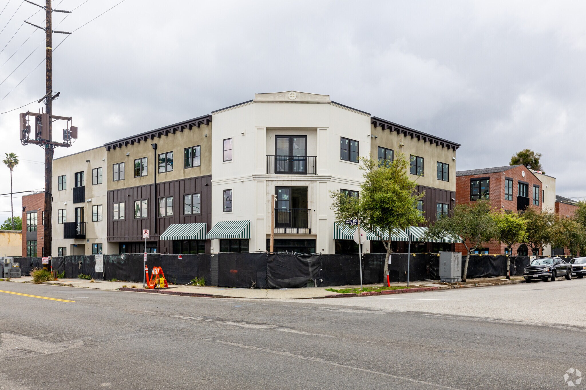 6314 Garvanza Ave, Los Angeles, CA à louer Photo principale– Image 1 sur 6