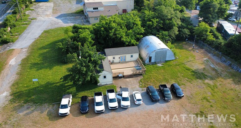 135 Lemuel Rd, Nashville, TN à louer - Photo de l’immeuble – Image 3 sur 4