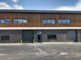 Plus de détails pour 14 Rue Georges Melies, Cormeilles-en-Parisis - Bureau, Local d'activités à louer