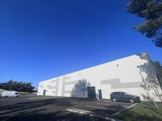 Plus de détails pour Bureau, Local d'activités à louer