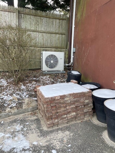 94 Washington Dr, Centerport, NY à louer - Photo de l’immeuble – Image 3 sur 16