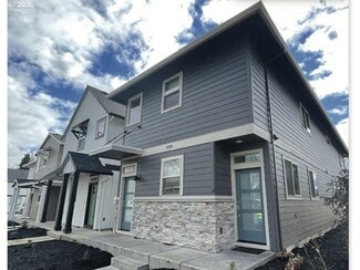 Plus de détails pour 1342 Pacific Ave, Forest Grove, OR - Logement à vendre