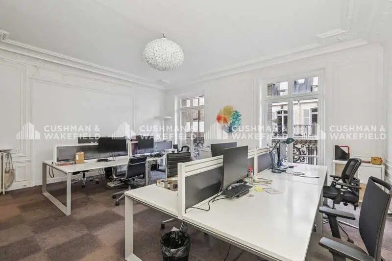 Bureau dans Paris à louer - Photo de l’immeuble – Image 3 sur 13