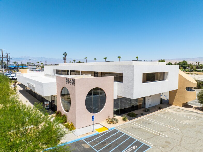 69550 US Highway 111, Rancho Mirage, CA à louer - Photo de l’immeuble – Image 3 sur 12
