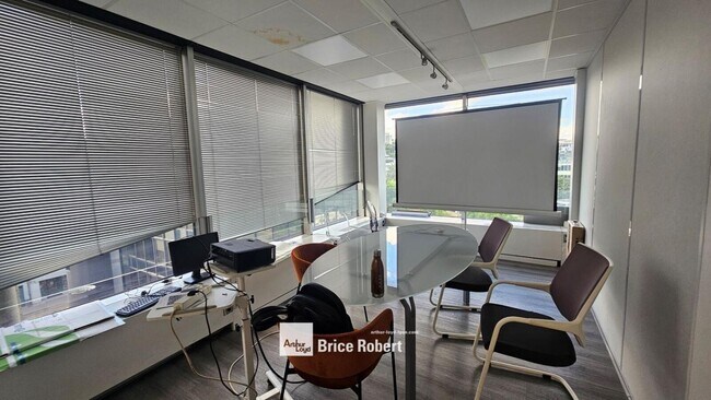 Plus de détails pour 3 Rue De La Claire, Lyon - Bureau à louer