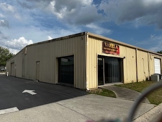 1021 W Oak St, Kissimmee, FL à louer Photo de l’immeuble– Image 1 sur 9