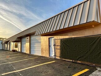 Plus de détails pour 519-533 NE 34th St, Oakland Park, FL - Industriel/Logistique à louer
