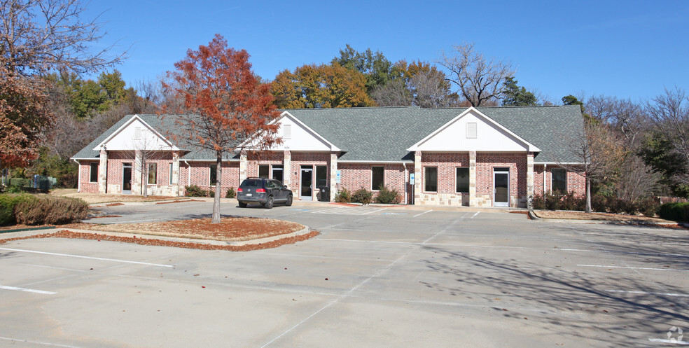 2624 Long Prairie Rd, Flower Mound, TX à louer - Photo de l’immeuble – Image 2 sur 3