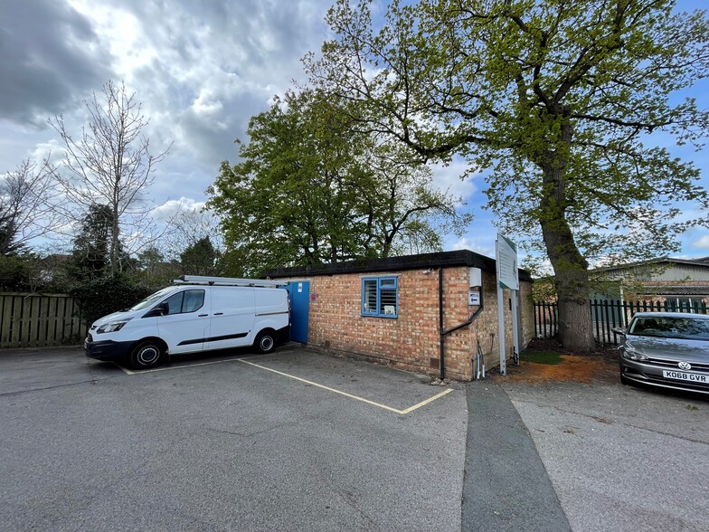 Victoria Way, Burgess Hill à louer - Photo de l’immeuble – Image 2 sur 2