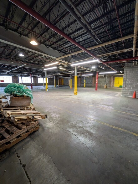 601 Albemarle St, Saint Joseph, MO à louer - Photo intérieure – Image 2 sur 6
