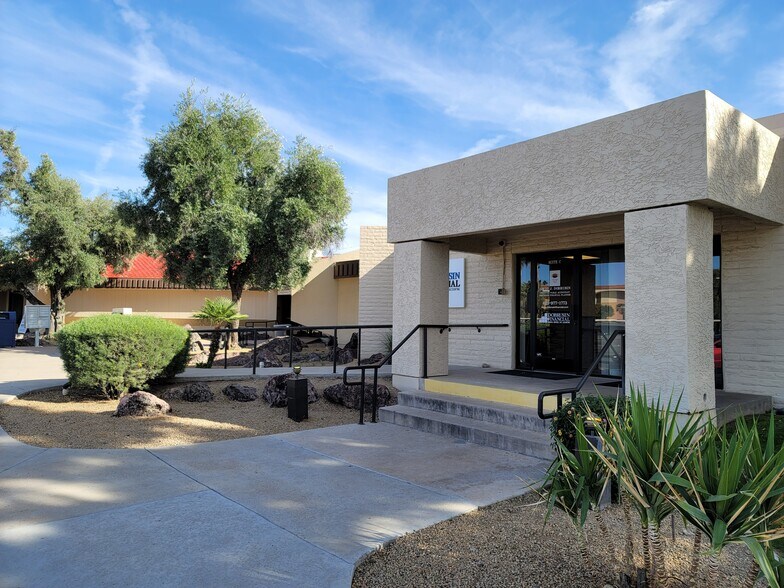10240 W Bell Rd, Sun City, AZ à vendre - Photo de l’immeuble – Image 3 sur 5