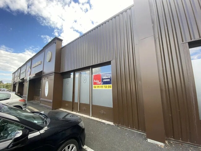 Plus de détails pour Local commercial à louer
