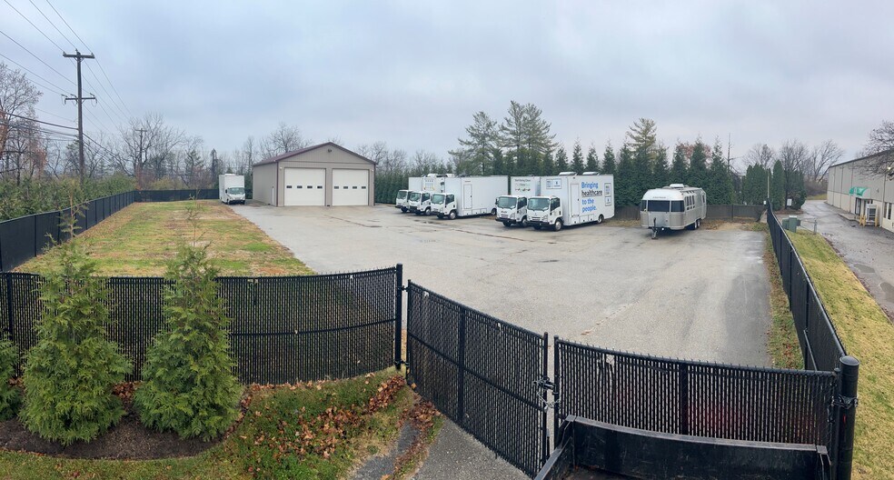 403 Flint Hill Rd, King Of Prussia, PA à louer - Photo de l’immeuble – Image 3 sur 5