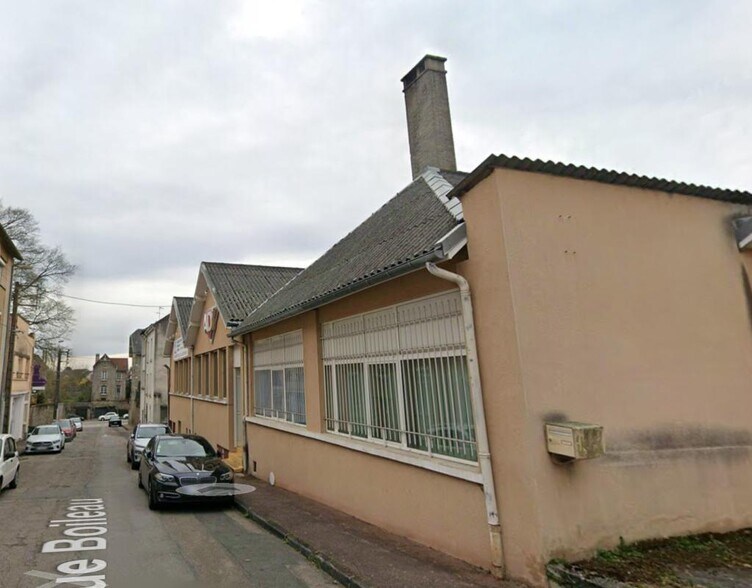 Local d’activités dans Limoges à louer - Photo de l’immeuble – Image 2 sur 5