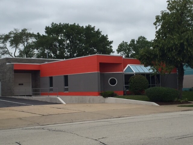 38 N Lively Blvd, Elk Grove Village, IL à louer - Photo de l’immeuble – Image 3 sur 9