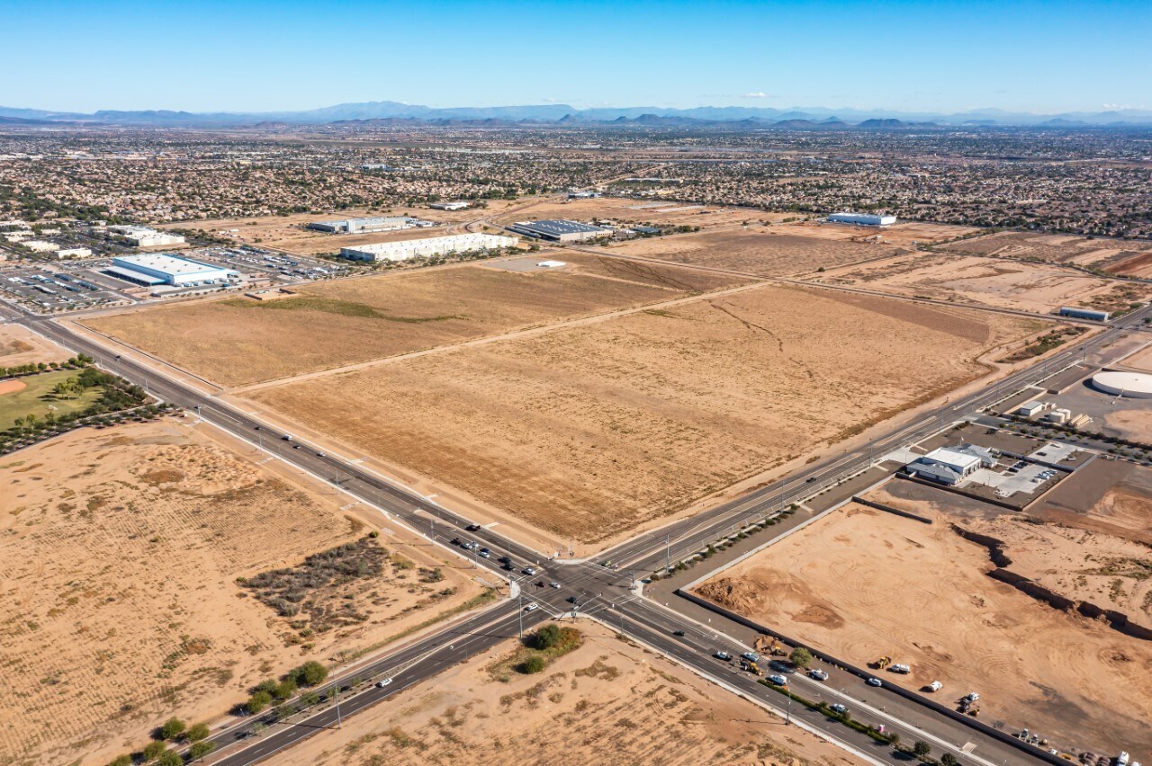 NEC Cactus Rd & Litchfield Rd, Surprise, AZ à vendre Photo de l’immeuble– Image 1 sur 4
