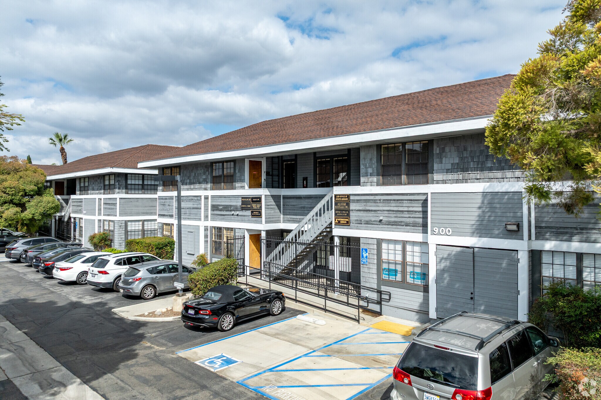 960 W 17th St, Santa Ana, CA à vendre Photo principale– Image 1 sur 36