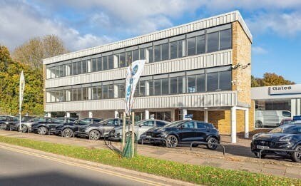 Bureau dans Ashley Road, St Albans à louer - Photo de l’immeuble – Image 3 sur 19