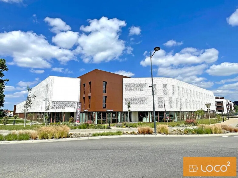 226 Avenue Des Pyrénées, Muret à louer - Photo de l’immeuble – Image 3 sur 16