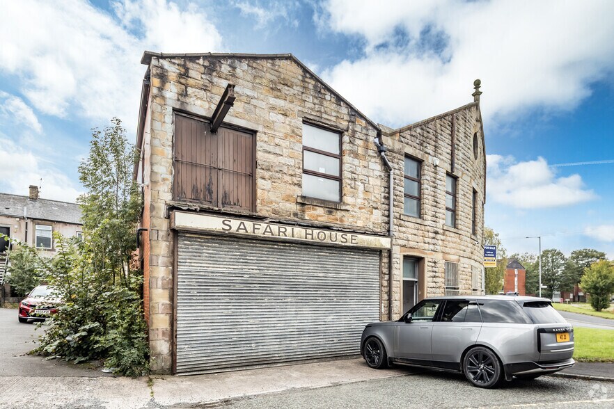 Grange Ln, Accrington à vendre - Photo de l’immeuble – Image 2 sur 2