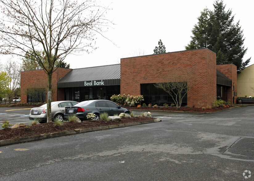 10500 SW Greenburg Rd, Tigard, OR à louer - Photo de l’immeuble – Image 2 sur 2