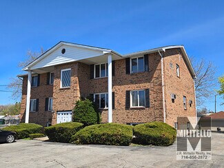 Plus de détails pour 735 Harlem Rd, West Seneca, NY - Logement à vendre