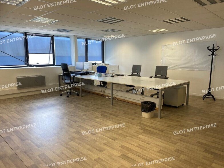 Bureau dans Brest à louer - Photo de l’immeuble – Image 1 sur 5