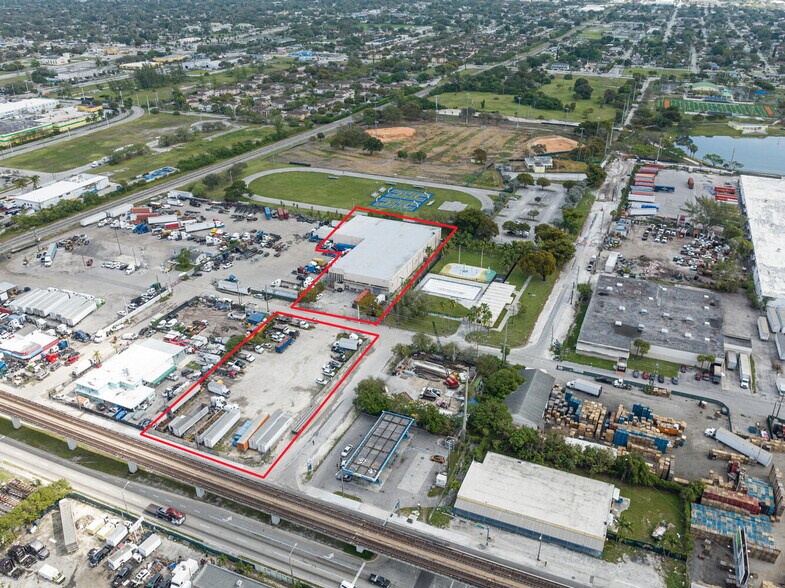 7133 NW 27th Ave, Miami, FL à louer - Photo de l’immeuble – Image 2 sur 3
