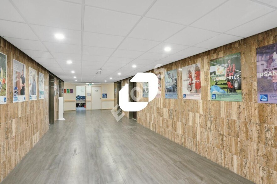Bureau dans Pantin à vendre - Photo de l’immeuble – Image 2 sur 13