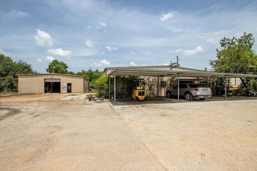 2060 Highway 90 W, Sealy, TX à vendre - Photo de l’immeuble – Image 2 sur 23