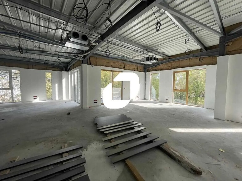 Bureau dans Bruges à louer - Photo de l’immeuble – Image 3 sur 4