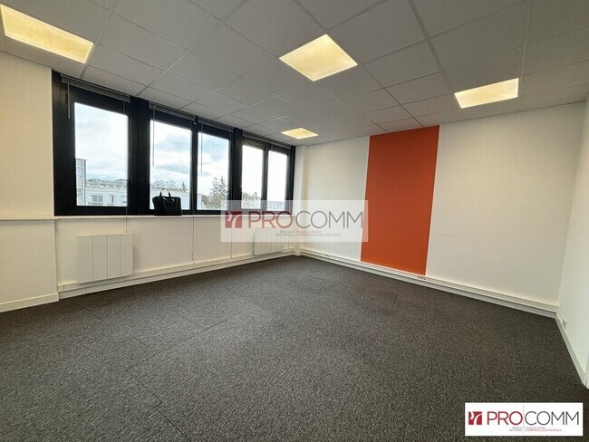Plus de détails pour Bureau à vendre