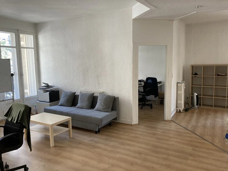 47 Rue Judaïque, Bordeaux à louer - Photo de l’immeuble – Image 3 sur 10