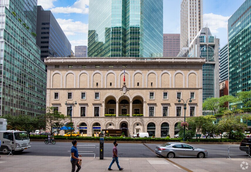 364 Park Ave, New York, NY à louer - Photo de l’immeuble – Image 3 sur 3