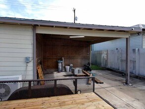 738 W Hildebrand Ave, San Antonio, TX à louer Photo intérieure– Image 1 sur 10