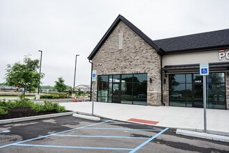 1475 W Tournament Trail Trl, Westfield, IN à louer Photo de l’immeuble– Image 2 sur 6