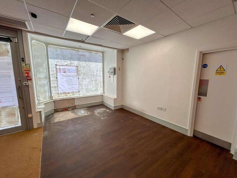 16 High St, Ringwood à louer - Photo de l’immeuble – Image 3 sur 18