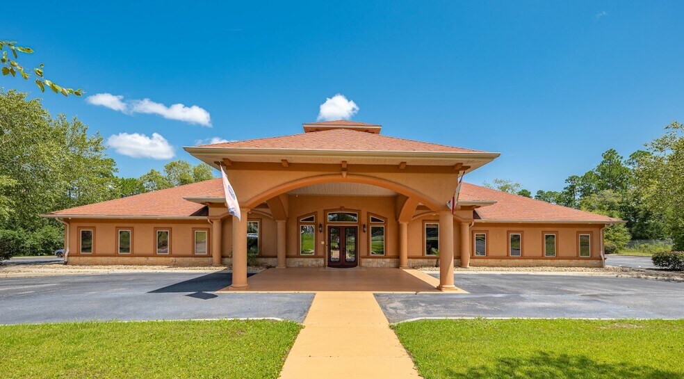 8100 Opportunity Dr, Milton, FL à vendre - Photo principale – Image 1 sur 65