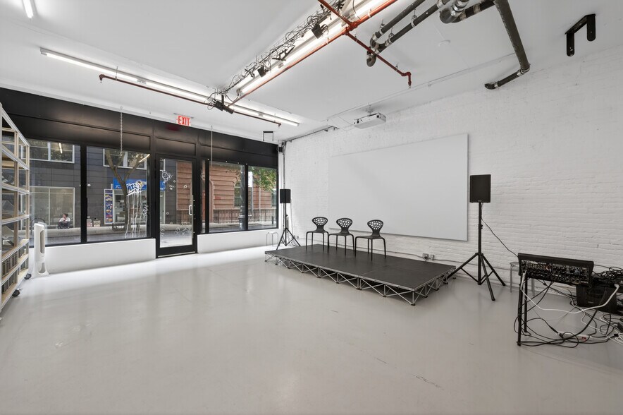 49 Orchard St, New York, NY à vendre - Photo de l’immeuble – Image 3 sur 16
