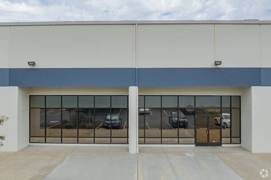 2615 Boeing Way, Stockton, CA à louer - Photo de l’immeuble – Image 3 sur 9