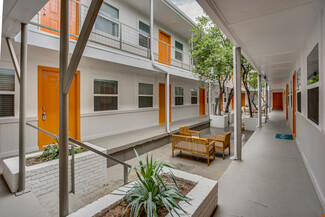 Plus de détails pour 4927 San Jacinto St, Dallas, TX - Logement à vendre